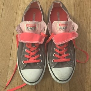 Woman’s Low top Converse